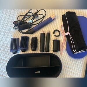 Dyson Airwrap Styler excellent condition! All attachments included + travel bag